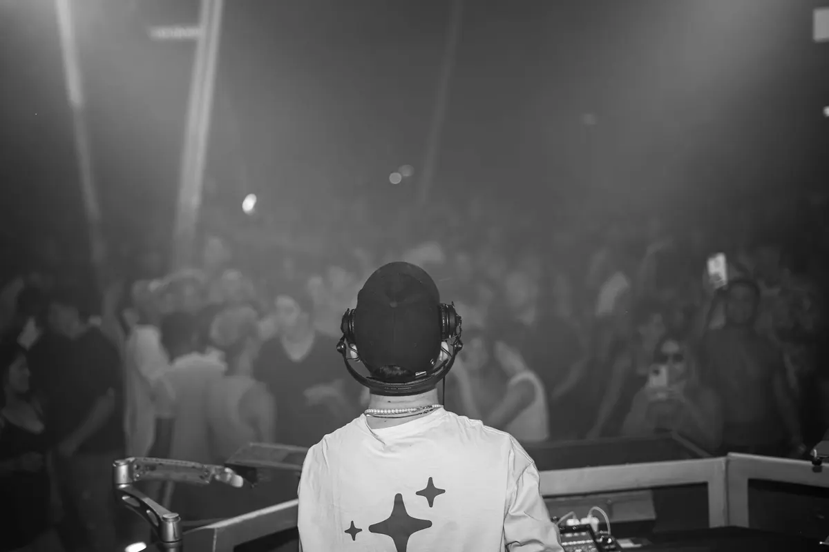 How to Request a Song Without Annoying the DJ: A Polite Guide